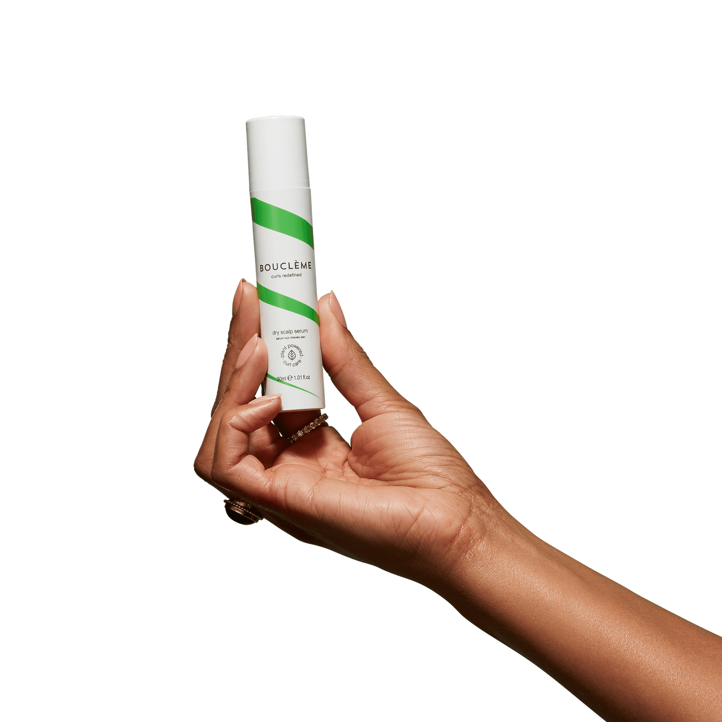 Dit verzachtende serum biedt onmiddellijke verlichting voor roos, rode hoofdhuid en irritatie. Een bekroonde verzachtende hoofdhuidbehandeling.